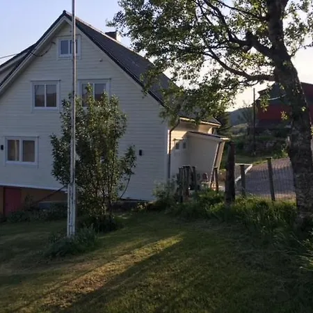 Kvalheim Nordfjord Feriehus Myre