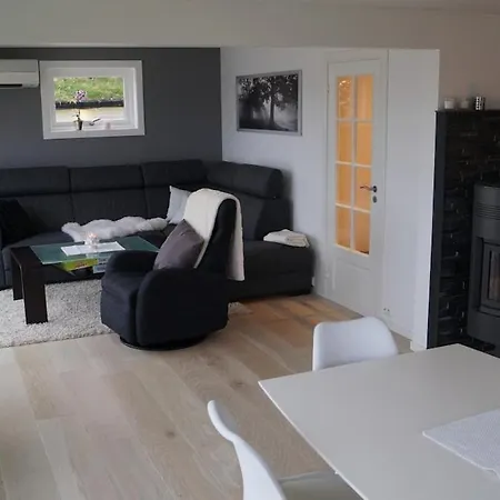 Feriehus Kvalheim Nordfjord Myre